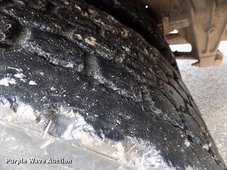 image for item DY9209 2000 Blue Bird TC2000 school bus