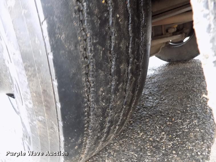 image for item DY9209 2000 Blue Bird TC2000 school bus