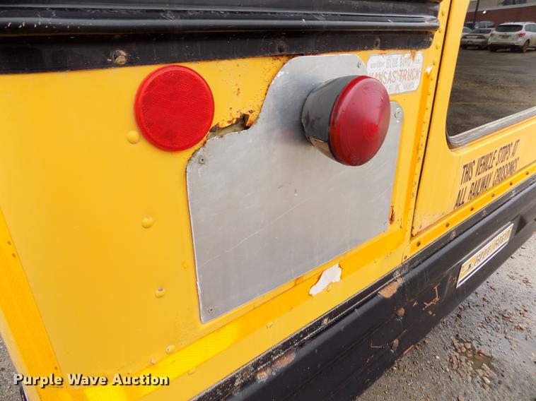 image for item DY9209 2000 Blue Bird TC2000 school bus