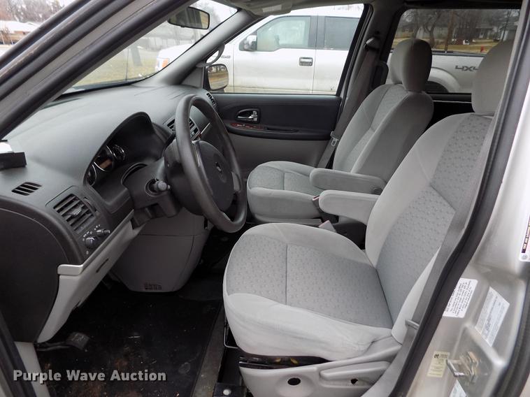 image for item DY9211 2008 Chevrolet Uplander van