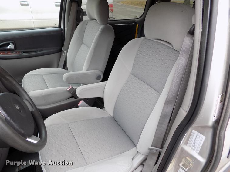 image for item DY9211 2008 Chevrolet Uplander van