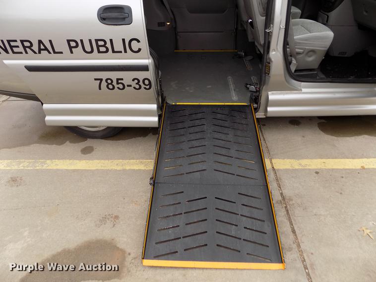 image for item DY9211 2008 Chevrolet Uplander van