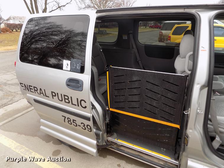 image for item DY9211 2008 Chevrolet Uplander van