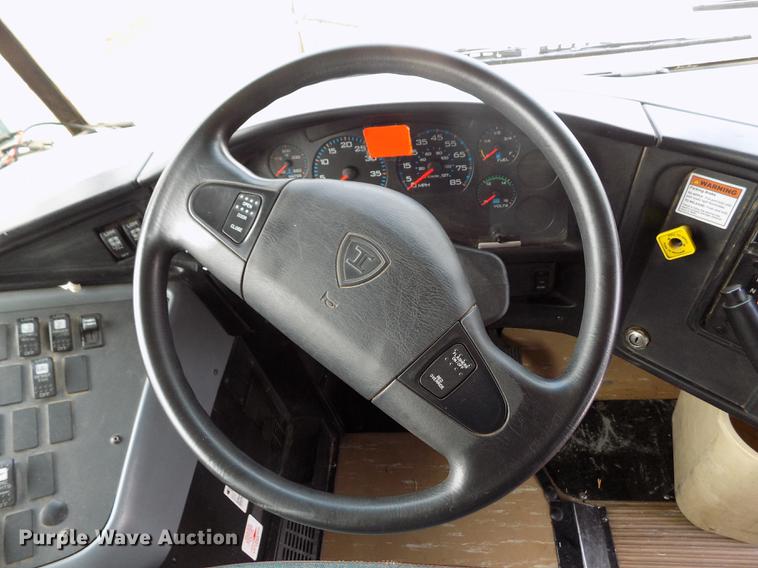 image for item DY9213 2006 International CE200 schoolbus