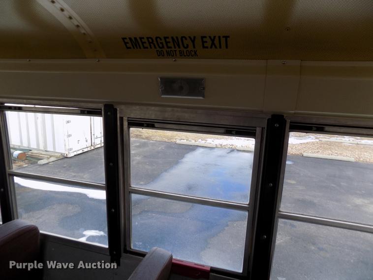 image for item DY9213 2006 International CE200 schoolbus