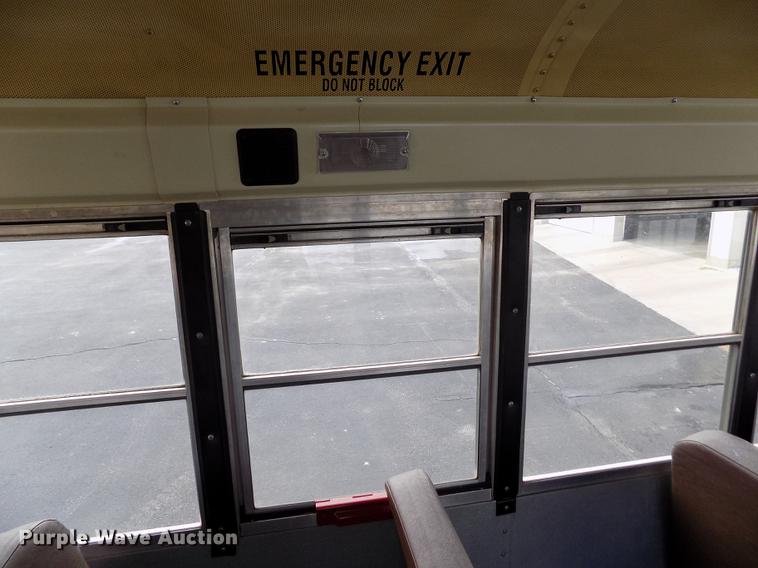 image for item DY9213 2006 International CE200 schoolbus