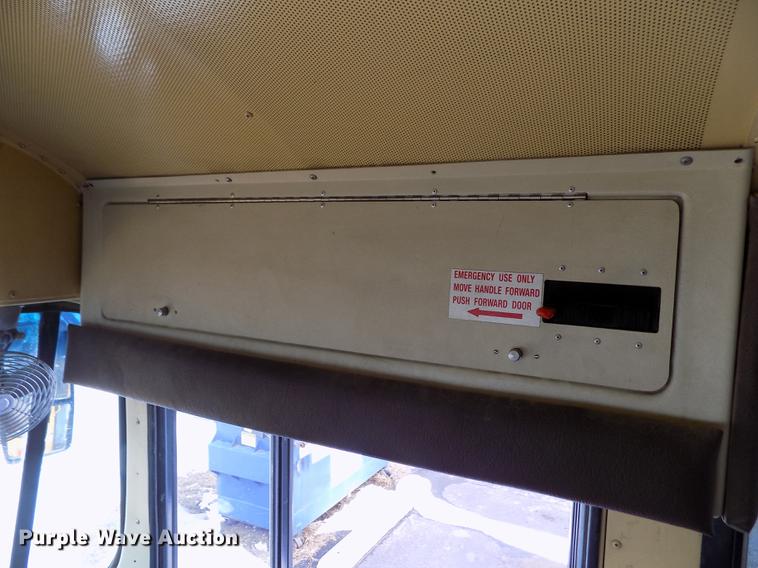 image for item DY9213 2006 International CE200 schoolbus