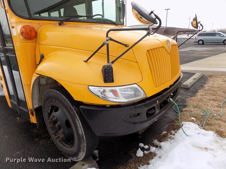image for item DY9213 2006 International CE200 schoolbus