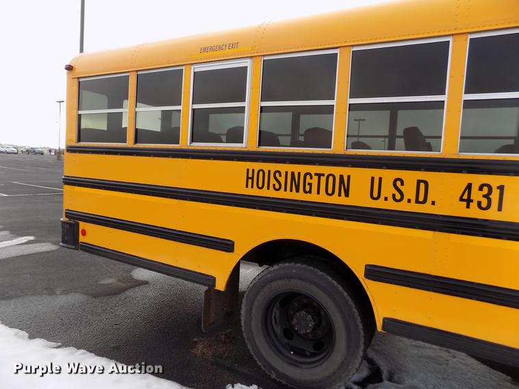 image for item DY9213 2006 International CE200 schoolbus