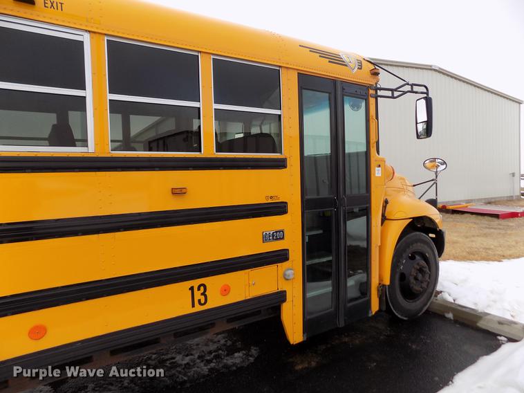image for item DY9213 2006 International CE200 schoolbus