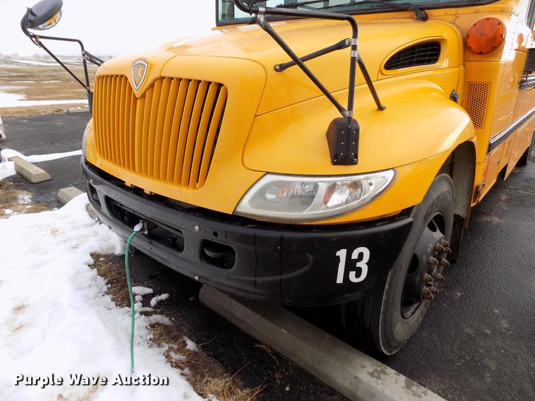 image for item DY9213 2006 International CE200 schoolbus