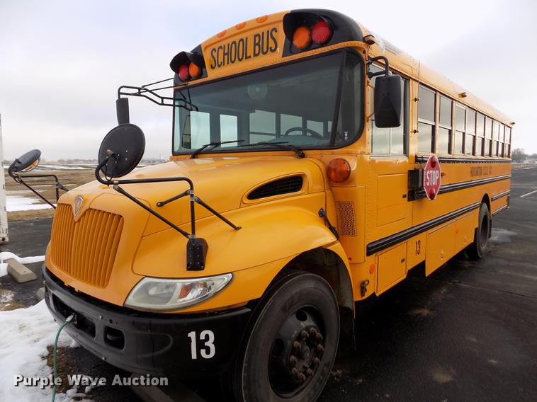image for item DY9213 2006 International CE200 schoolbus