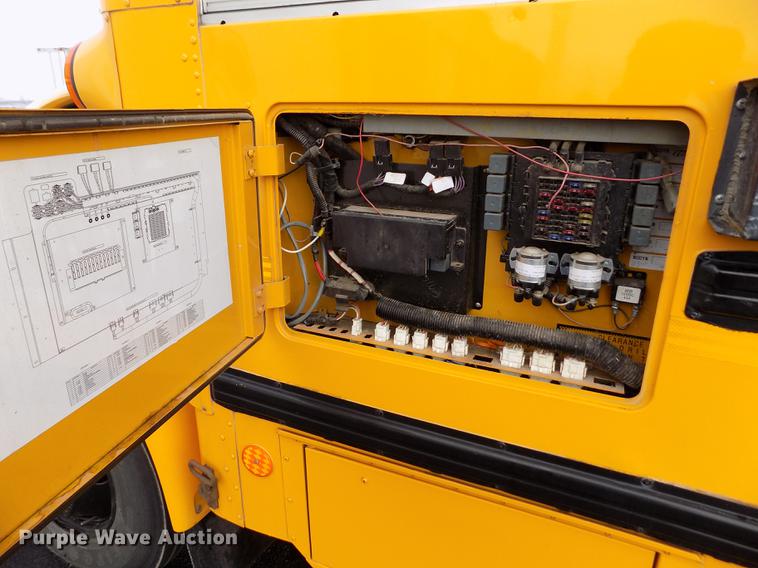 image for item DY9213 2006 International CE200 schoolbus