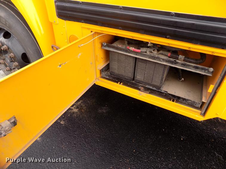 image for item DY9213 2006 International CE200 schoolbus