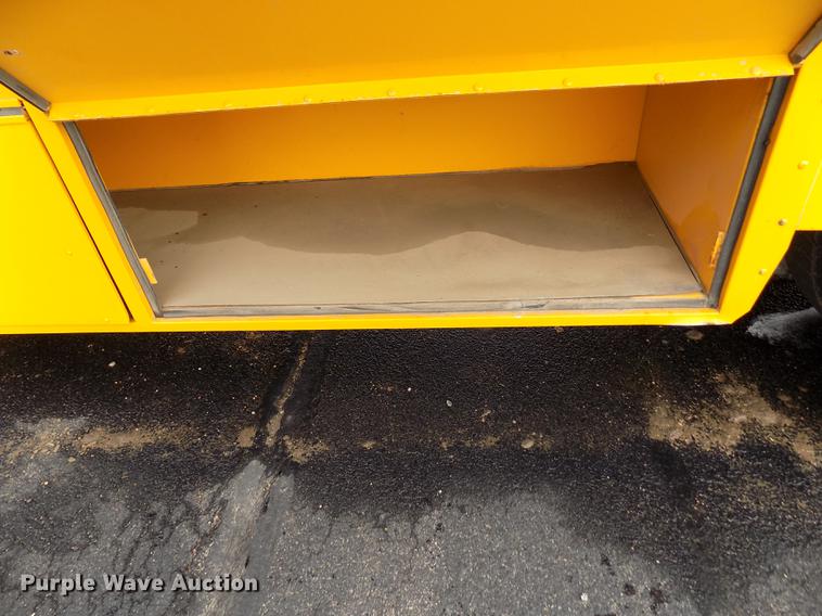 image for item DY9213 2006 International CE200 schoolbus