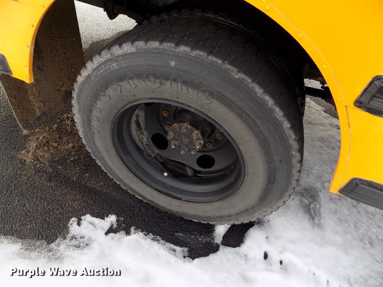 image for item DY9213 2006 International CE200 schoolbus