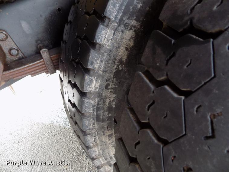 image for item DY9213 2006 International CE200 schoolbus