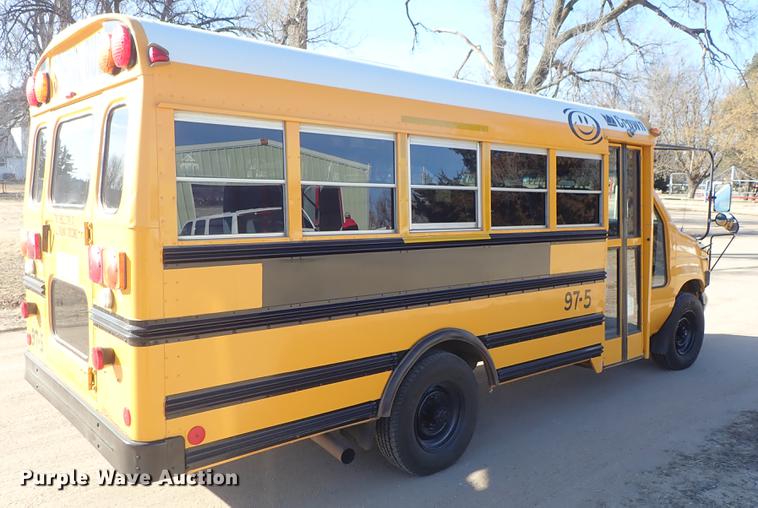image for item EM9471 1997 Ford Econoline E350 Crown school bus
