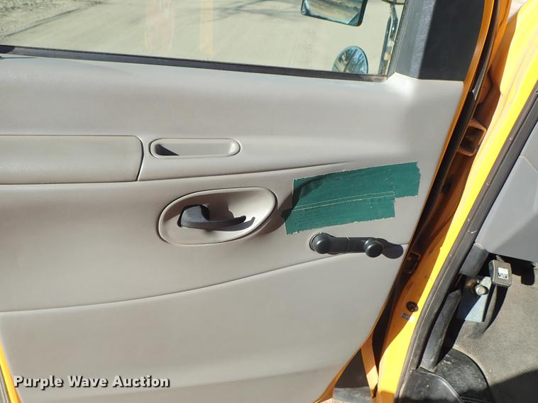 image for item EM9471 1997 Ford Econoline E350 Crown school bus