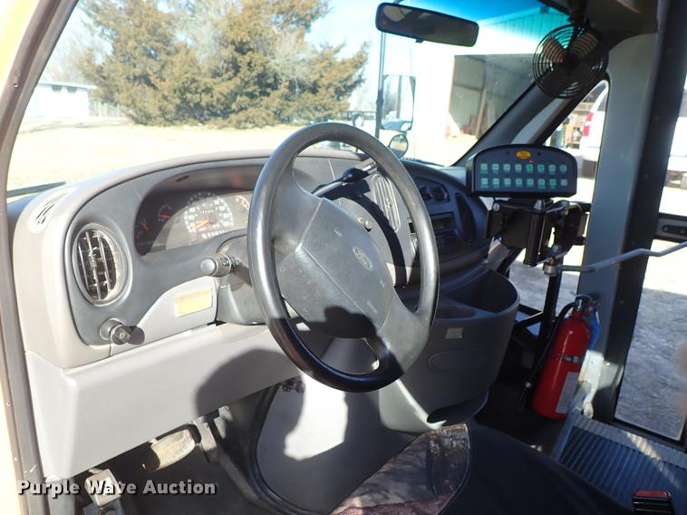 image for item EM9471 1997 Ford Econoline E350 Crown school bus