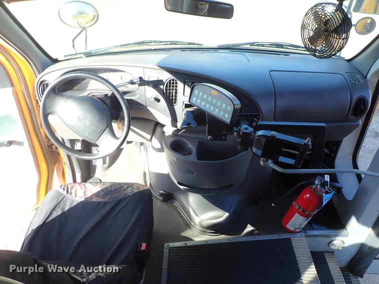 image for item EM9471 1997 Ford Econoline E350 Crown school bus