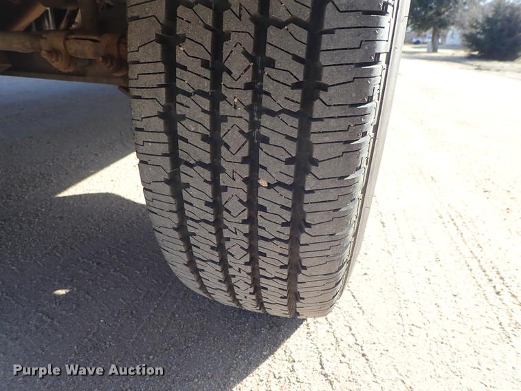 image for item EM9471 1997 Ford Econoline E350 Crown school bus