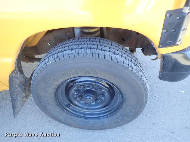 image for item EM9471 1997 Ford Econoline E350 Crown school bus