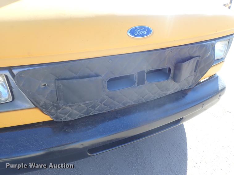 image for item EM9471 1997 Ford Econoline E350 Crown school bus