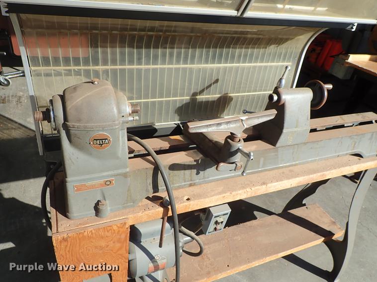 image for item EM9473 Delta lathe