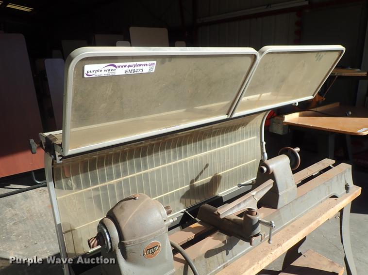 image for item EM9473 Delta lathe