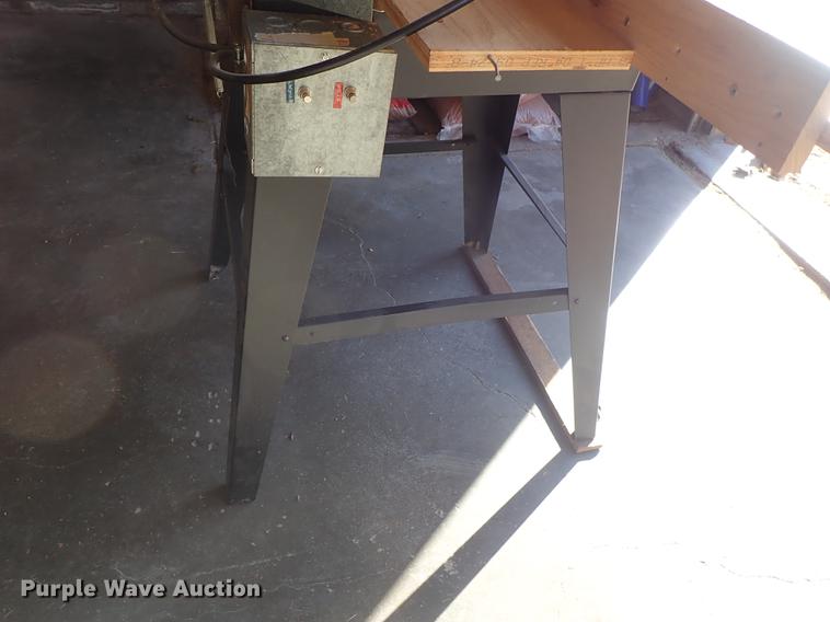image for item EM9474 DeWalt 7770 radial arm saw