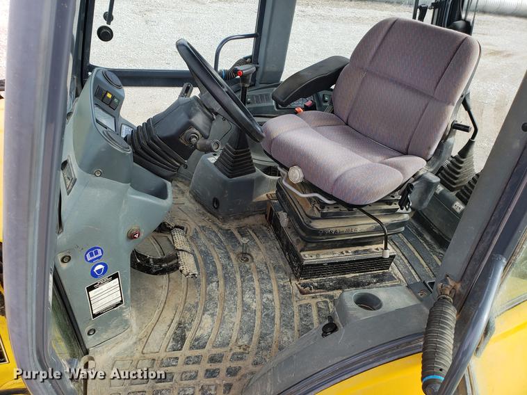 image for item EN9751 2001 New Holland LB90 backhoe