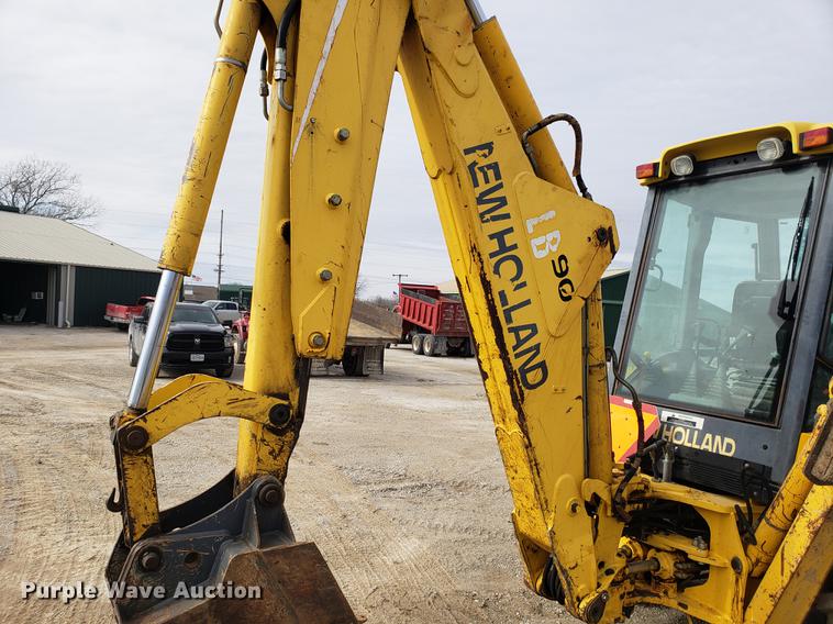 image for item EN9751 2001 New Holland LB90 backhoe