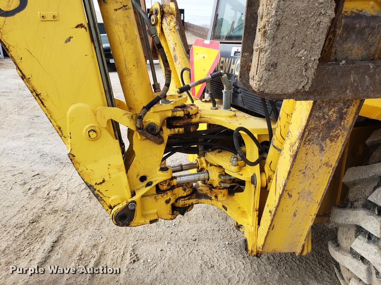 image for item EN9751 2001 New Holland LB90 backhoe
