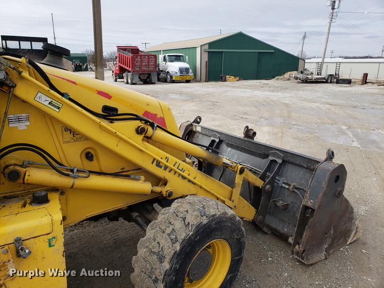 image for item EN9751 2001 New Holland LB90 backhoe