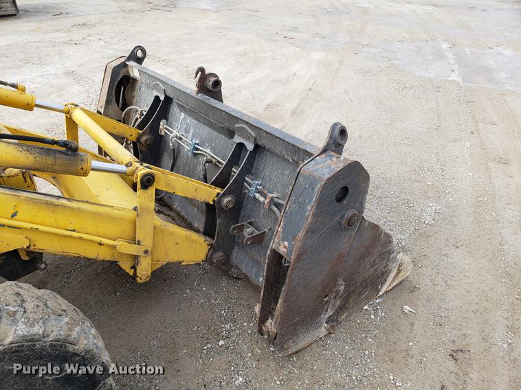 image for item EN9751 2001 New Holland LB90 backhoe