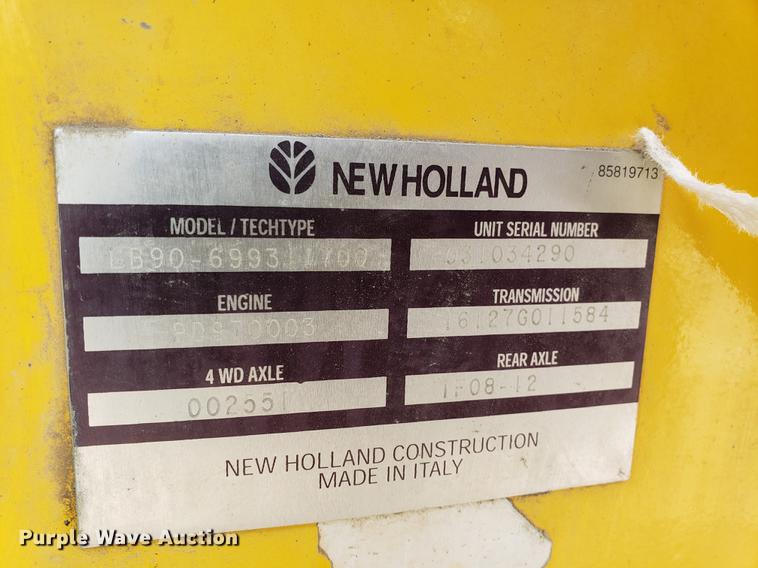 image for item EN9751 2001 New Holland LB90 backhoe