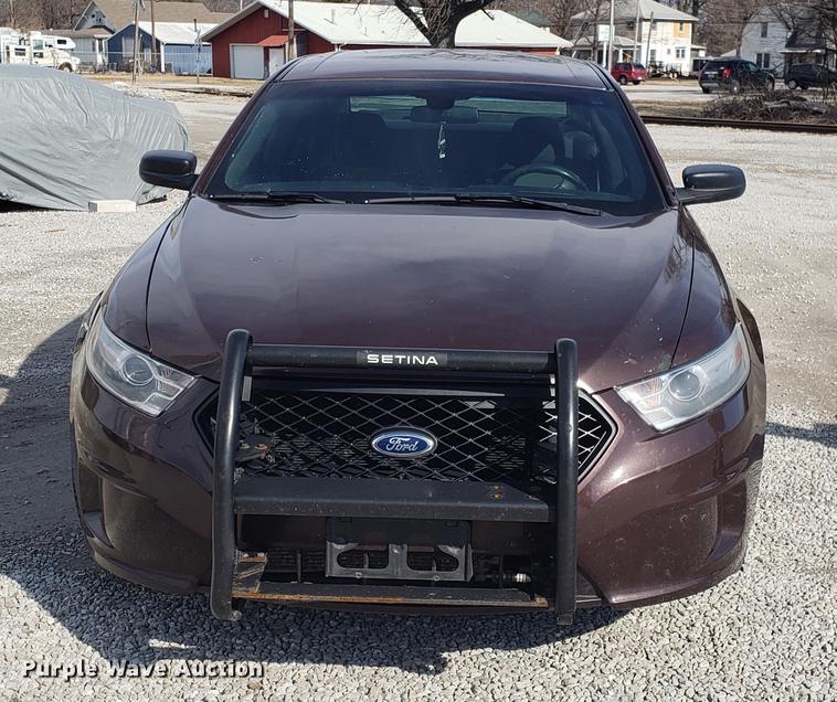 image for item EN9753 2013 Ford Taurus Police