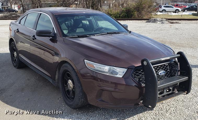 image for item EN9753 2013 Ford Taurus Police