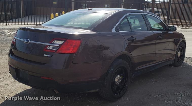 image for item EN9753 2013 Ford Taurus Police