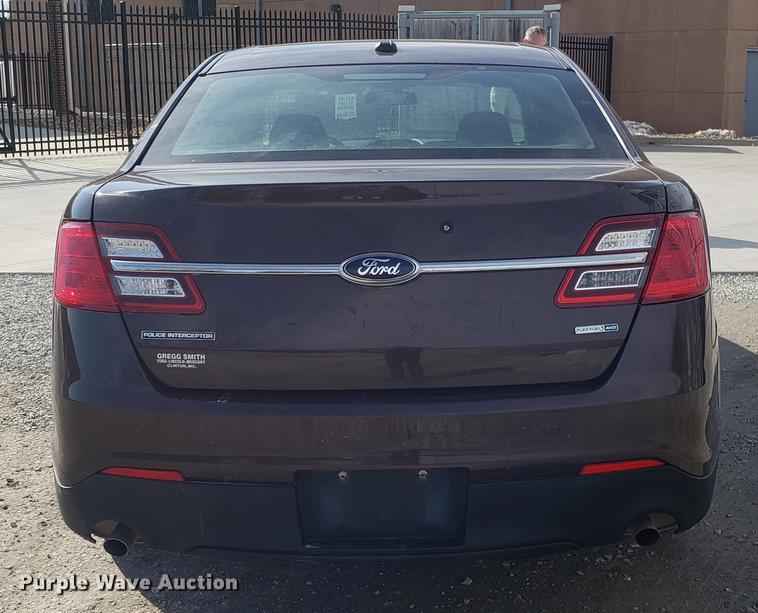 image for item EN9753 2013 Ford Taurus Police