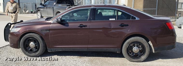 image for item EN9753 2013 Ford Taurus Police