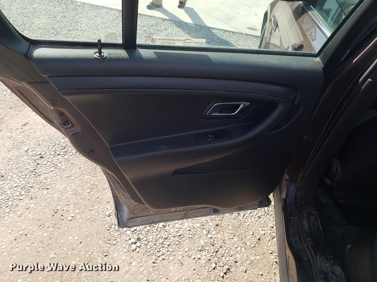 image for item EN9753 2013 Ford Taurus Police