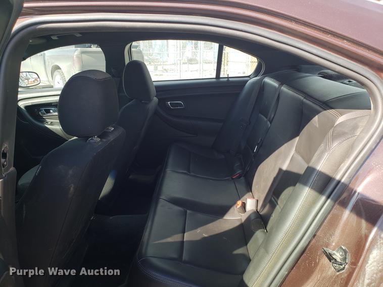 image for item EN9753 2013 Ford Taurus Police