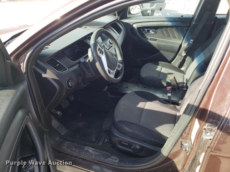image for item EN9753 2013 Ford Taurus Police
