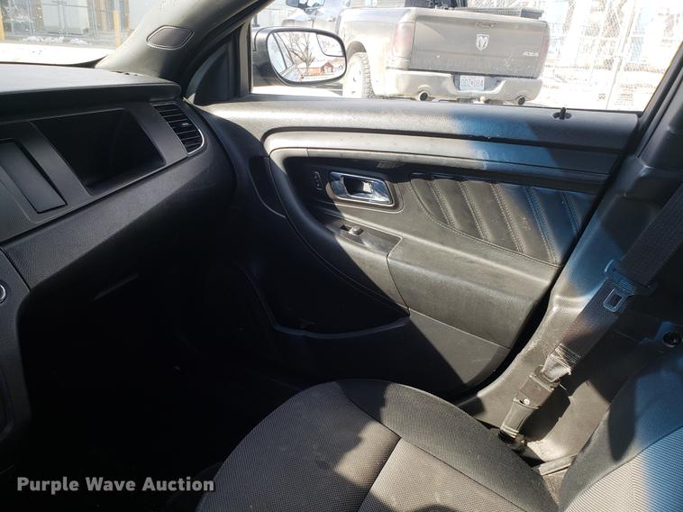 image for item EN9753 2013 Ford Taurus Police