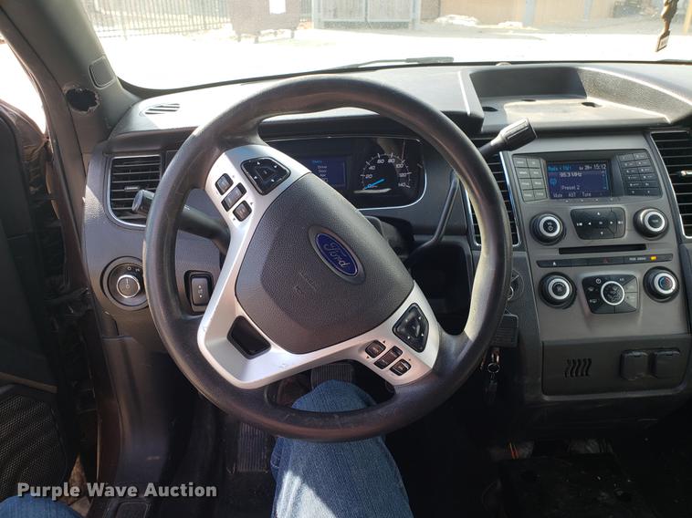 image for item EN9753 2013 Ford Taurus Police