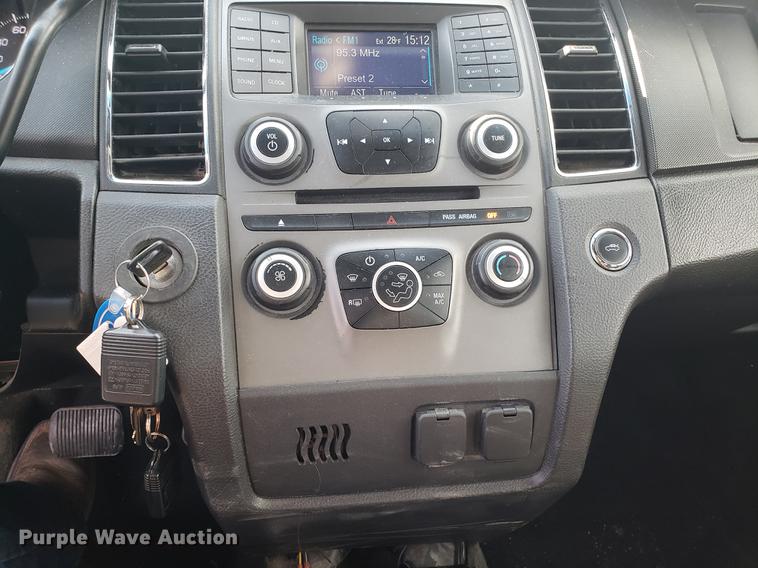 image for item EN9753 2013 Ford Taurus Police