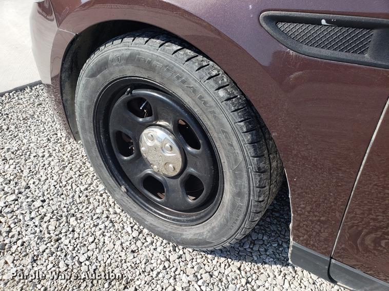 image for item EN9753 2013 Ford Taurus Police