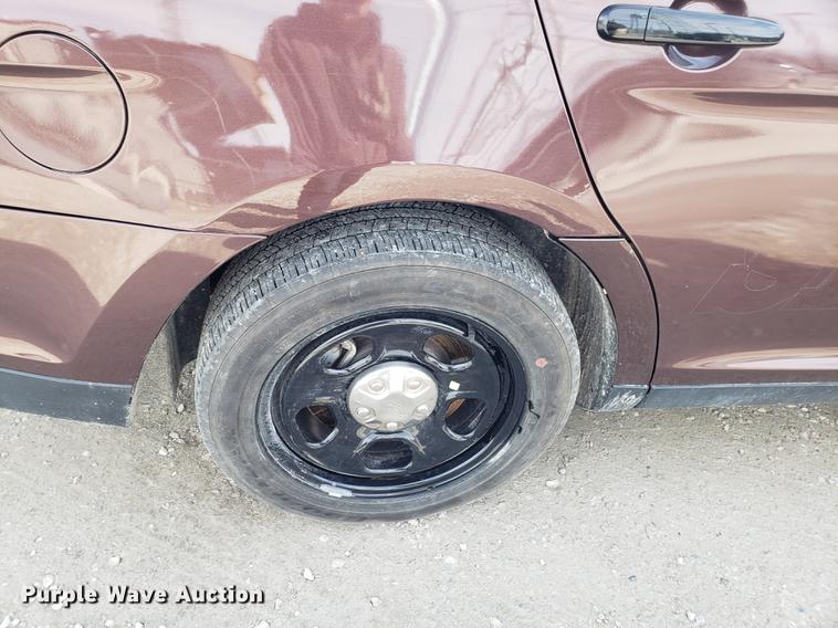 image for item EN9753 2013 Ford Taurus Police